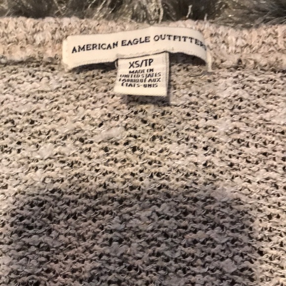 Cream/Gray Knit Top Sweater from American Eagle! - Picture 2 of 3